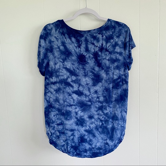 American Eagle Favorite Tee - Picture 3 of 3